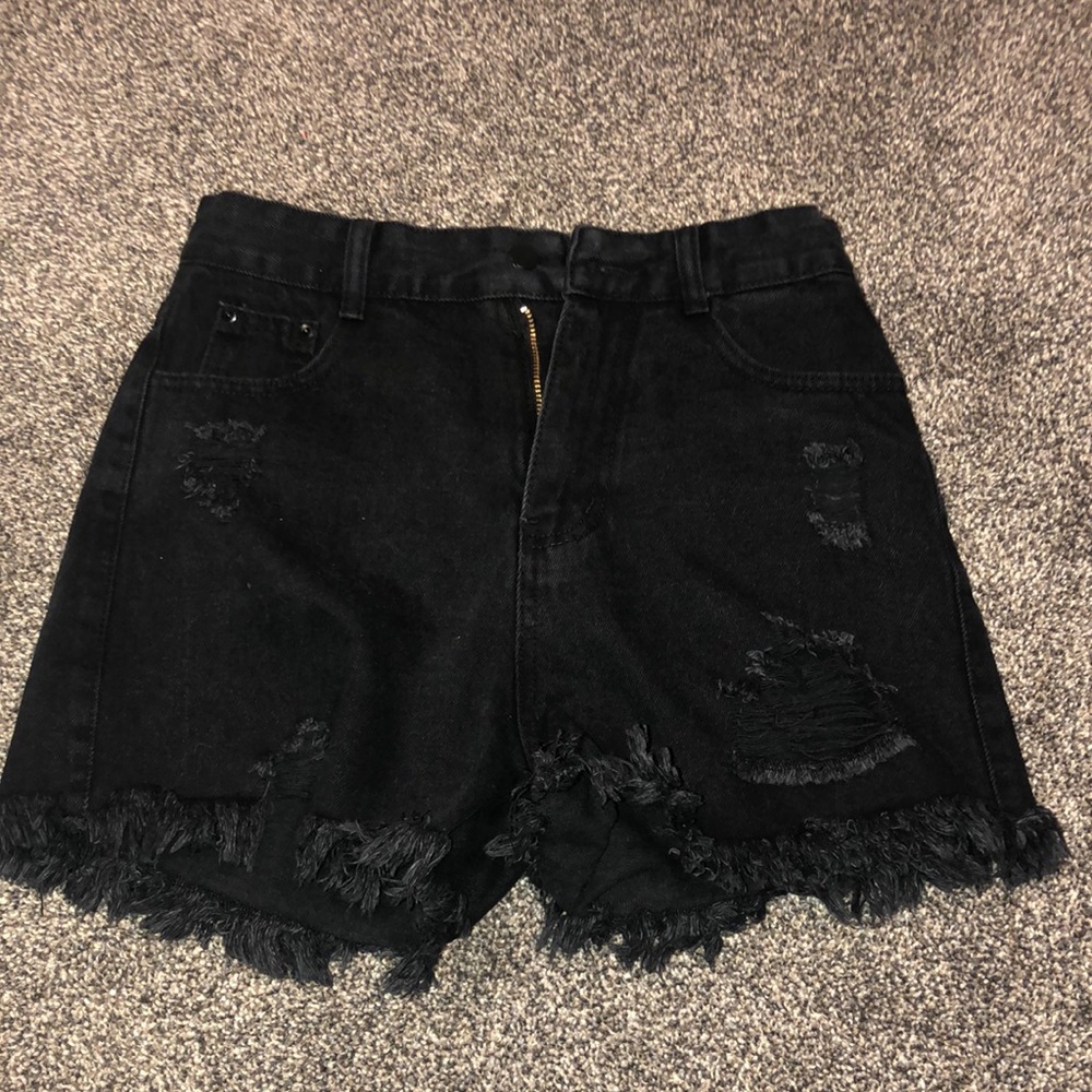 Cute black jean shorts